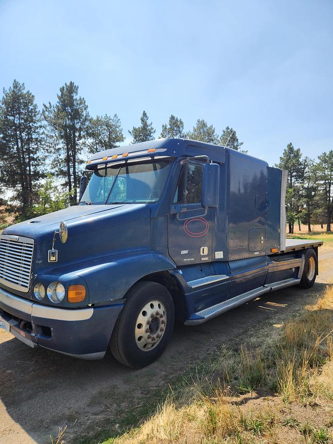 Used 1997 Freightliner 120
