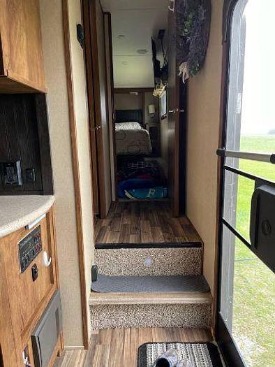 Used 2016 Coachmen Chaparral Lite 29RLS
