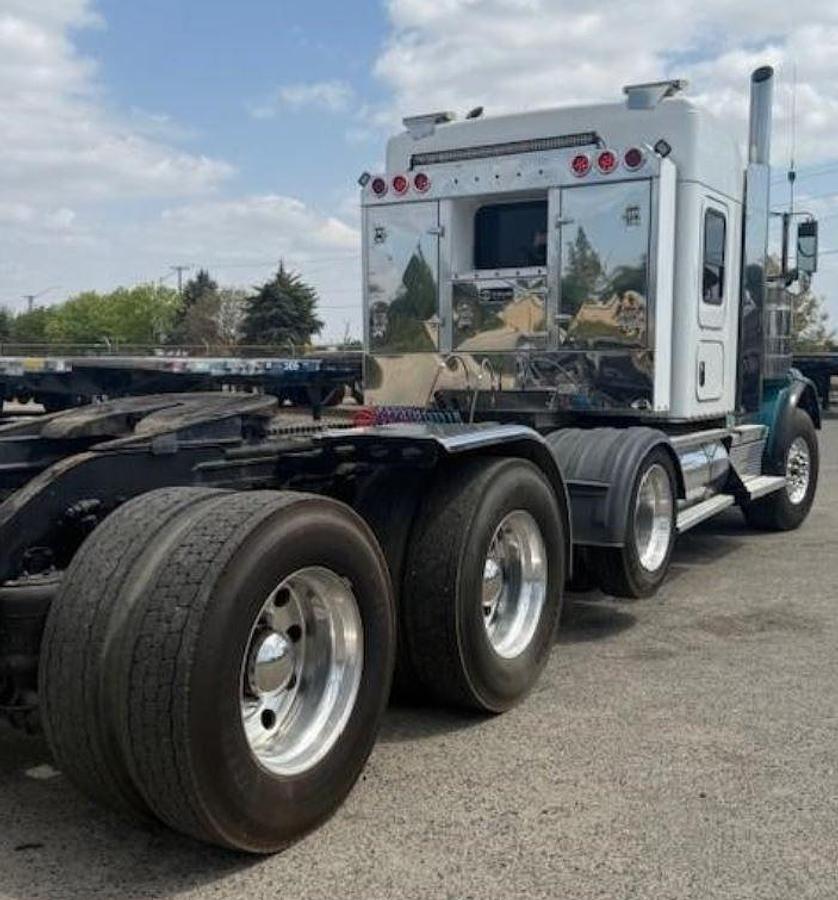 Used 2019 KENWORTH T800