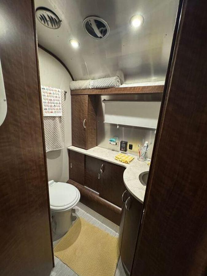 Used 2024 Airstream Globetrotter 30RB Twin