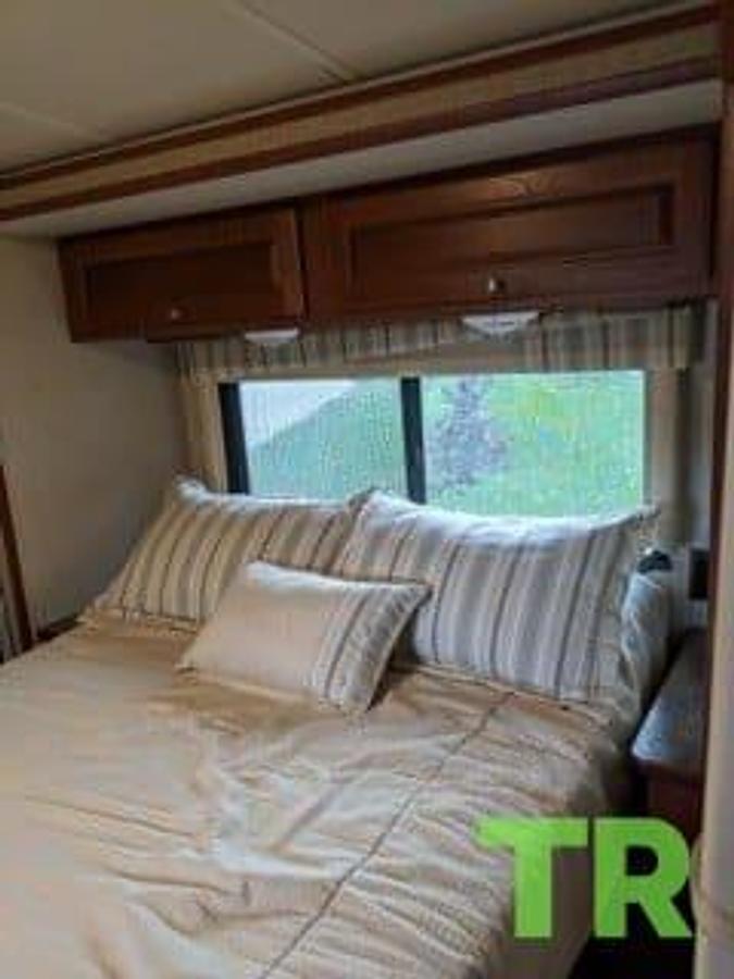 Used 2015 Winnebago Itasca Sunstar 30T