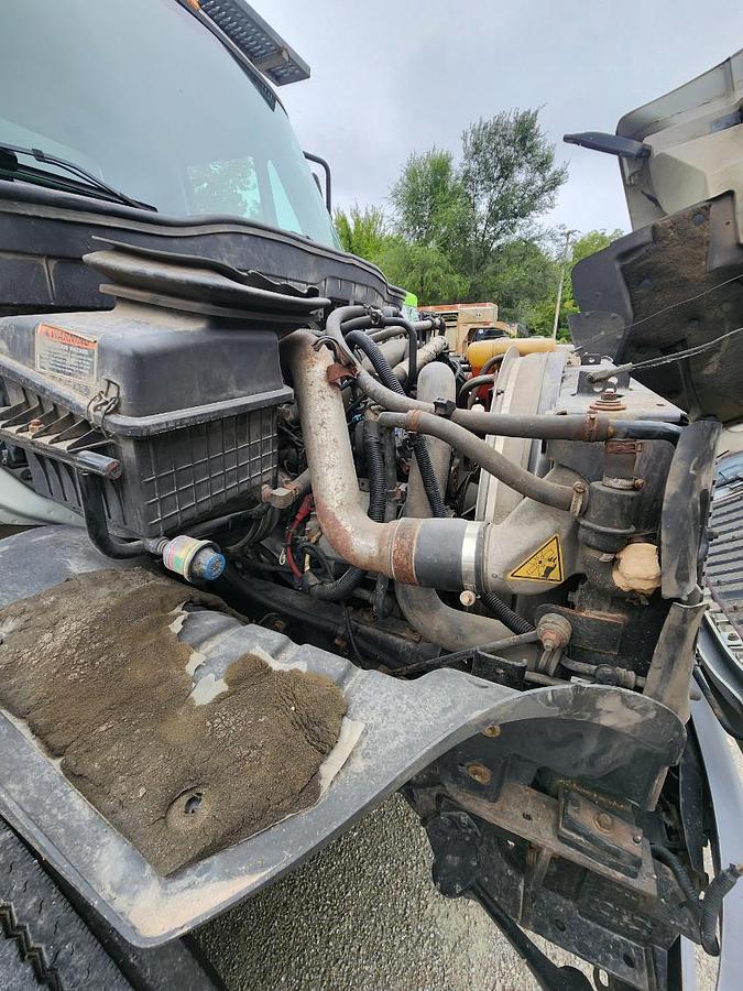 Used 2015 INTERNATIONAL DURASTAR 4300 Reefer Box Truck