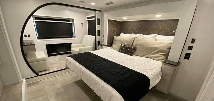 Used 2023 Forest River Riverstone 41RL