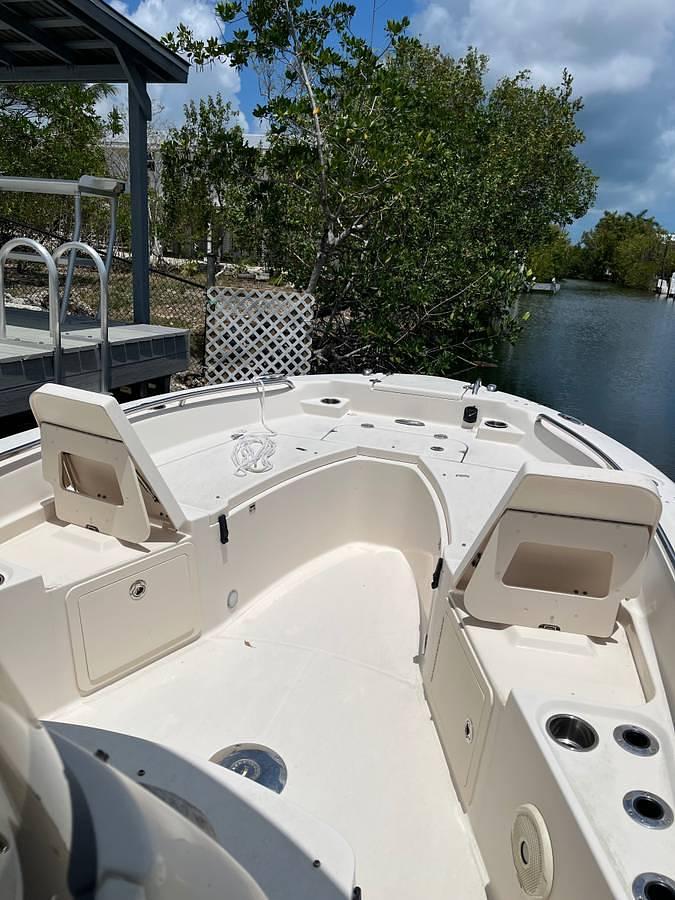 Used 2016 Grady-White Coastal Explorer 251