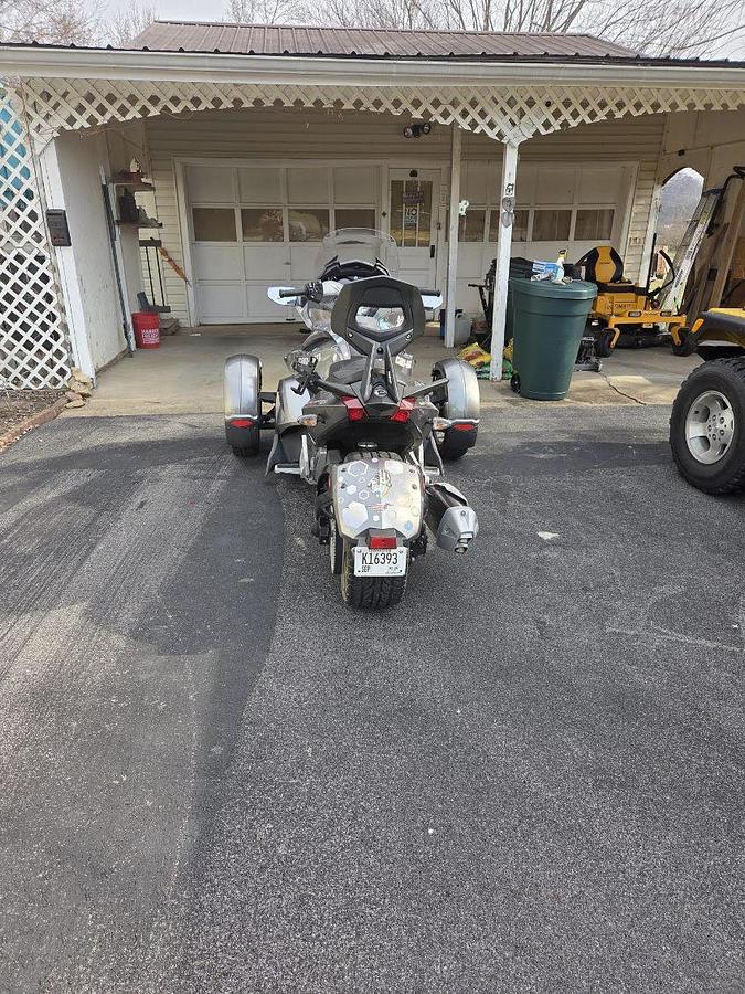 Used 2013 Can Am Spyder STS