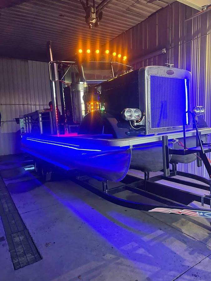 Used 2026 Custom Peterbilt Tri Toon