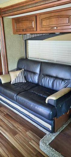 Used 2015 Jayco Greyhawk 31k