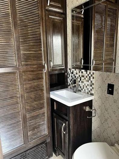 Used 2019 Forest River Riverstone 39RKFB