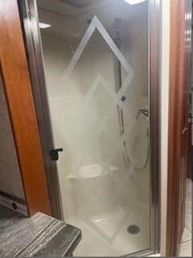 Used 2004 Country Coach Intrigue Montage