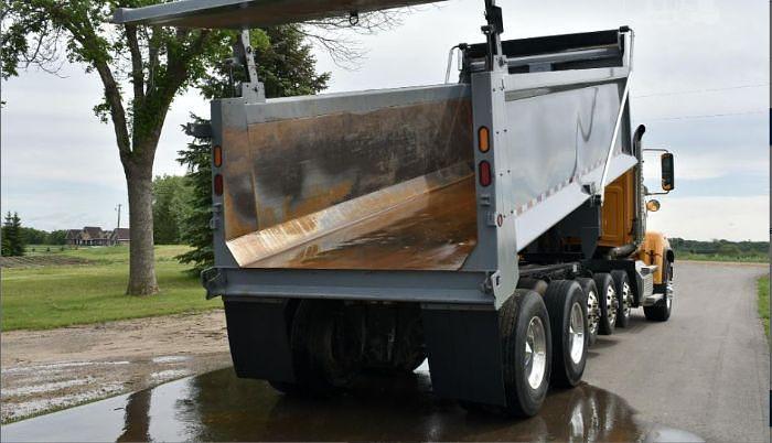 Used 2018 WESTERN STAR 4700