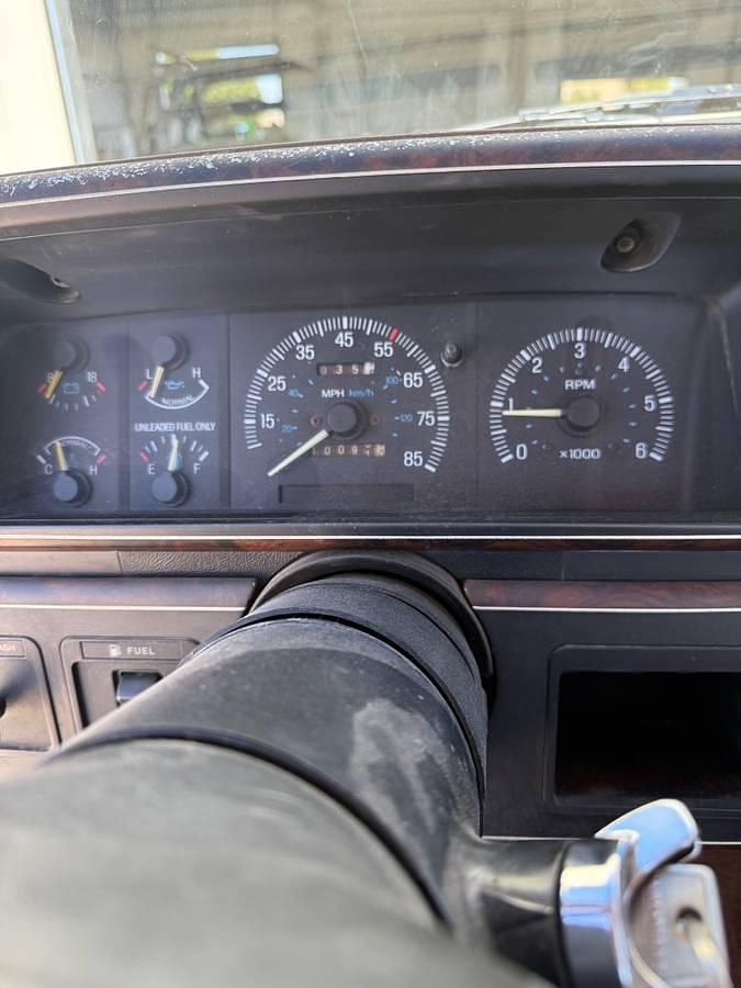 Used 1988 Ford F150 Lariat Pickup Truck