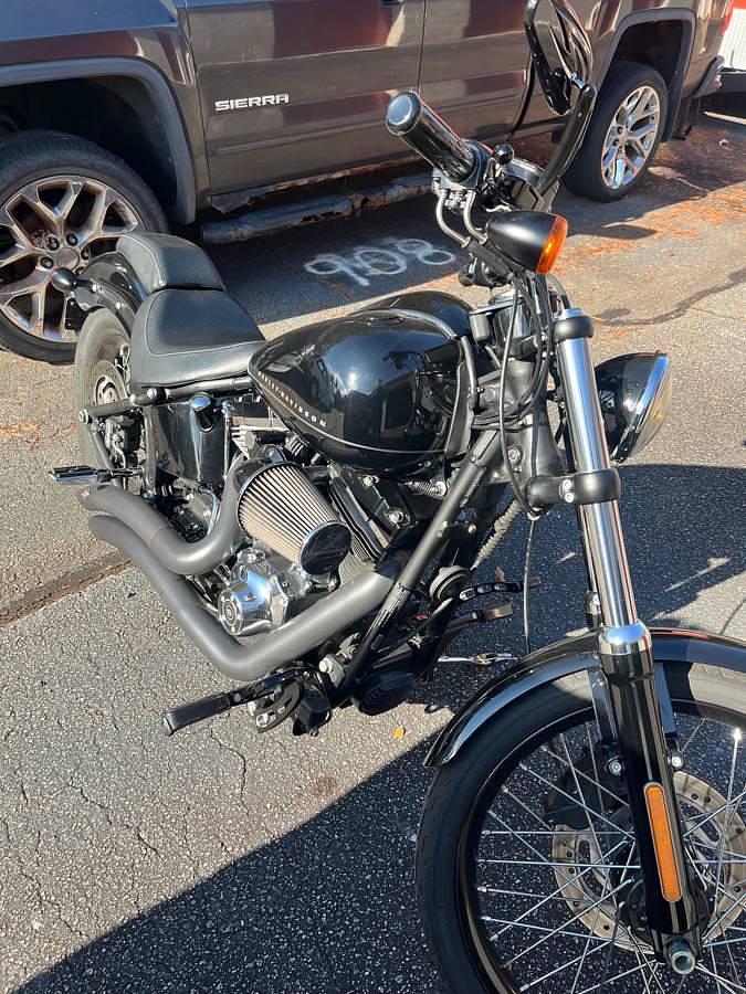 Used 2011 Harley-Davidson Blackline Motorcycle • Manual Transmission • Clean Title