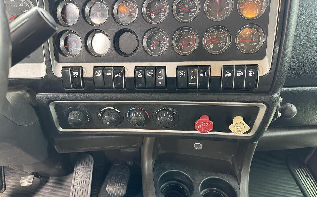 Used 2016 Kenworth T800