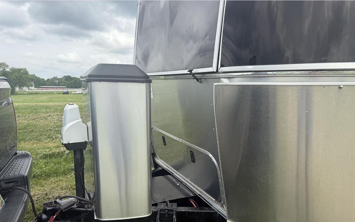 Used 2018 Airstream Classic 33FB