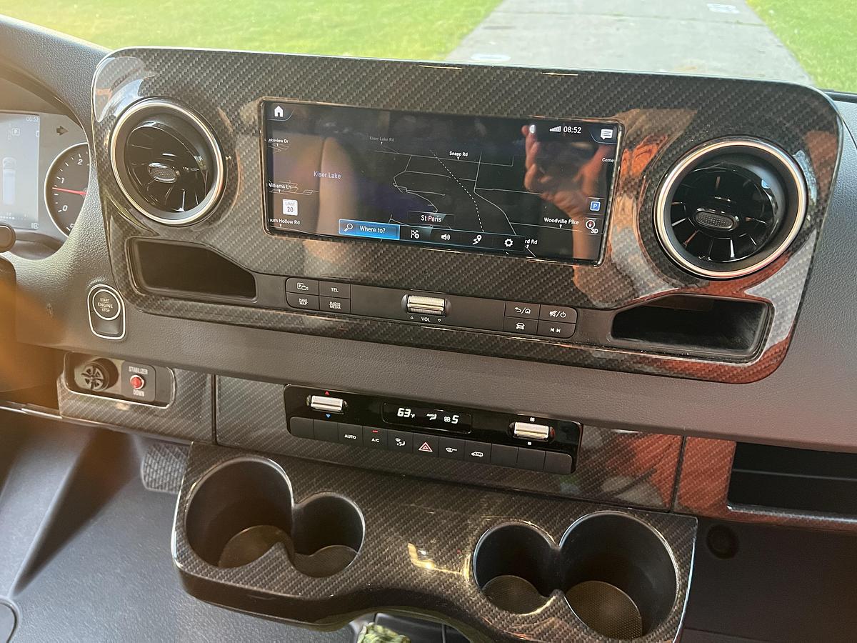 Used 2021 Winnebago View 24D Class C Motorhome