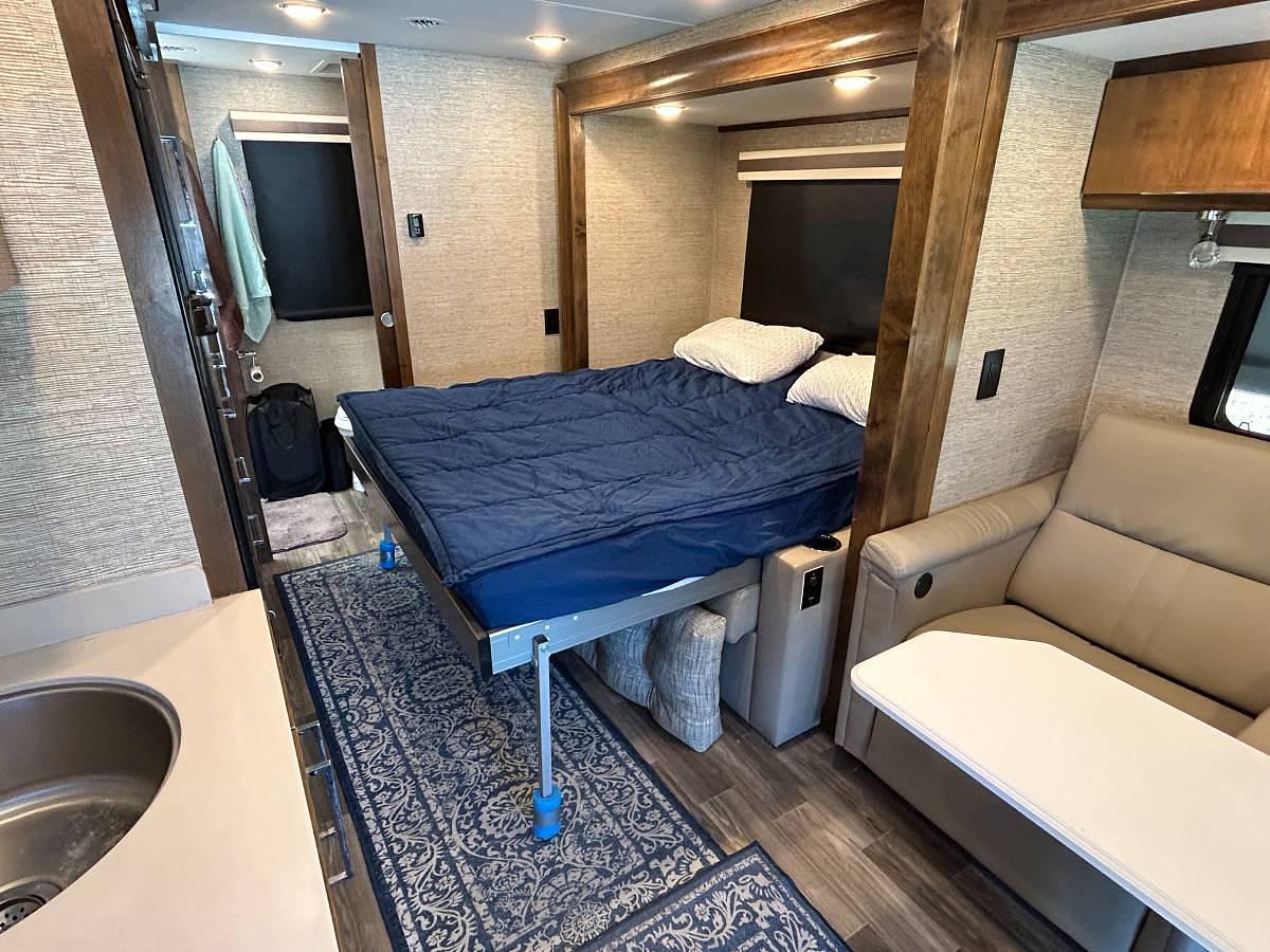 Used 2020 Tiffin Wayfarer RW Class C Motorhome