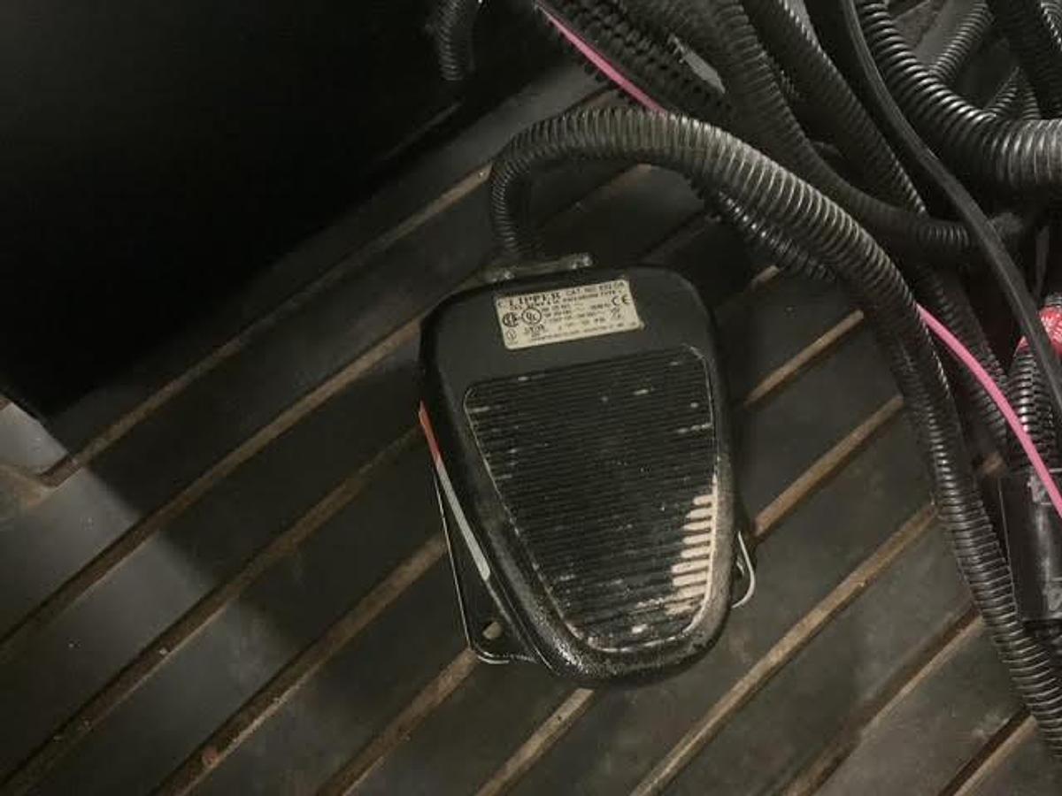 Used 2001 John Deere 4710 Self Propelled Sprayer