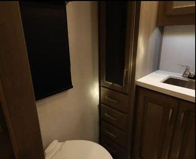 Used 2021 Keystone Montana 3761FL