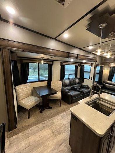 Used 2019 Crossroads Cameo 3921RB