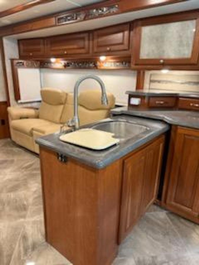 Used 2016 Winnebago Journey 40R