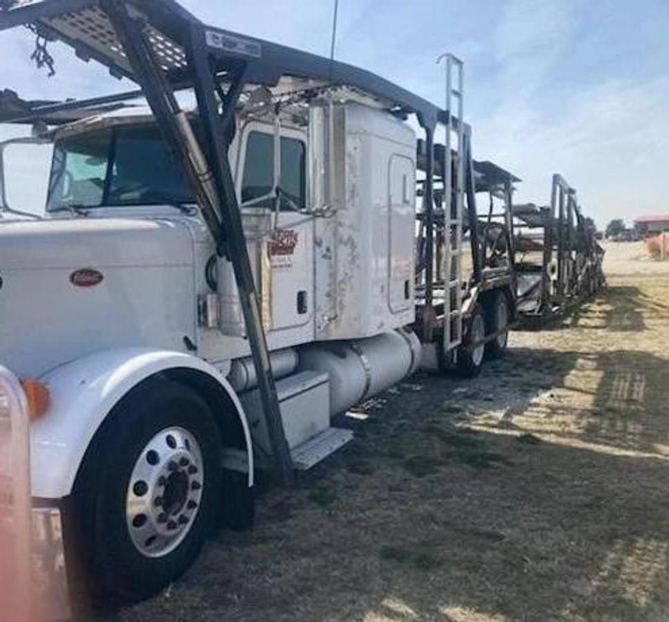 Used 2007 Peterbilt 379 Car Hauler