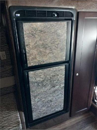 Used 2019 Freightliner Business Class M2 112