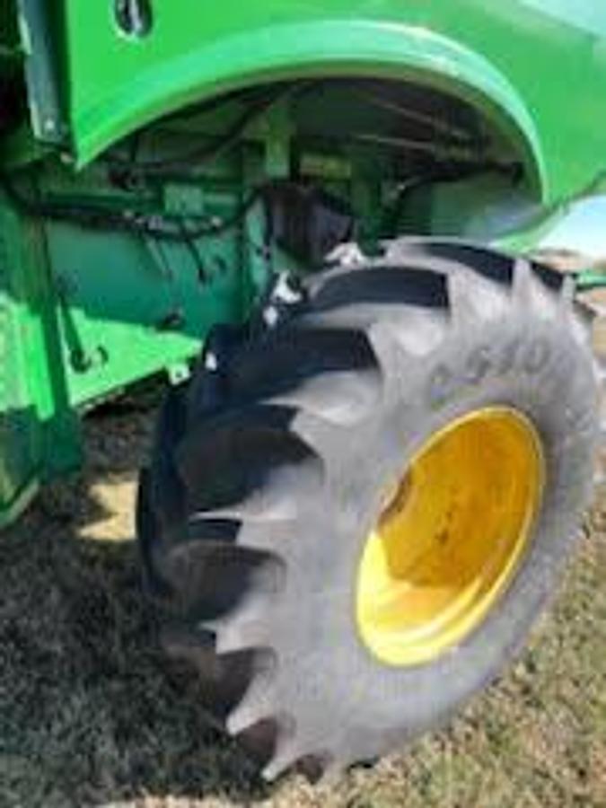 Used 2014 John Deere S670 Combine
