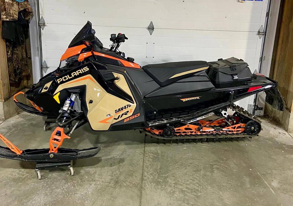 Used 2022 Polaris 850 INDY VR1 137