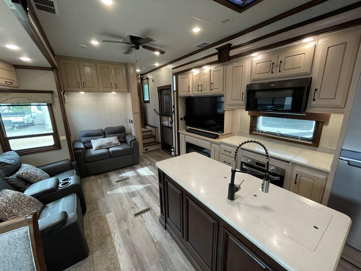 Used 2020 DRV Mobile Suites 36RKSB