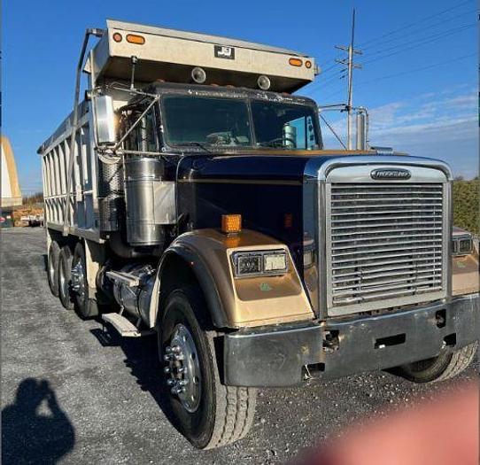 Used 2005 Freightliner FLD120 Dump Truck
