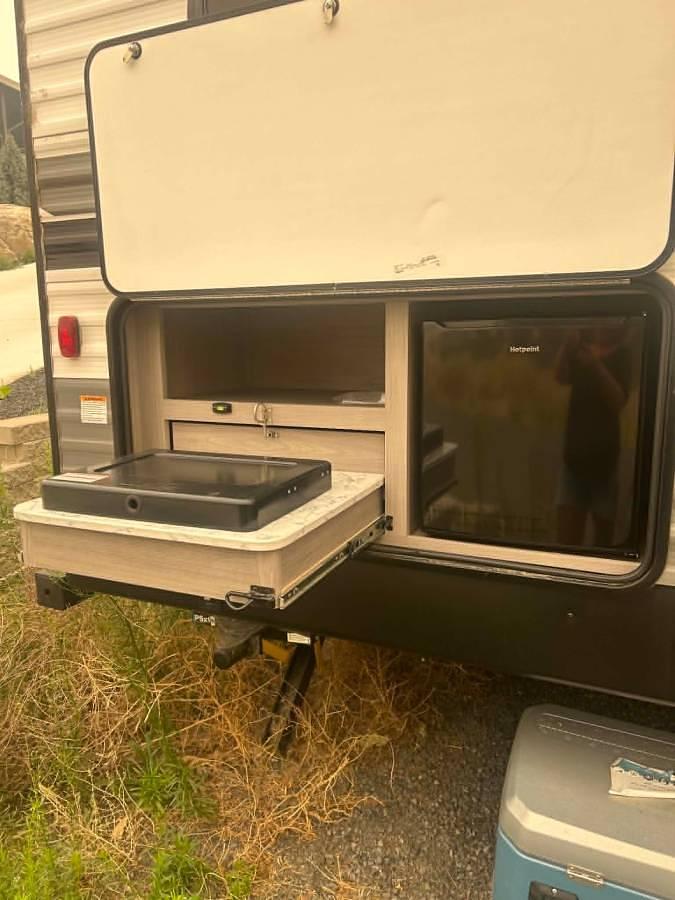Used 2022 Coleman Lantern 285BHWE Travel Trailer