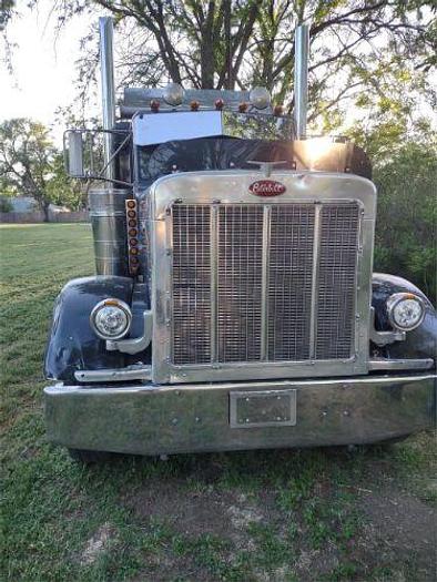 Used 2001 Peterbilt 379