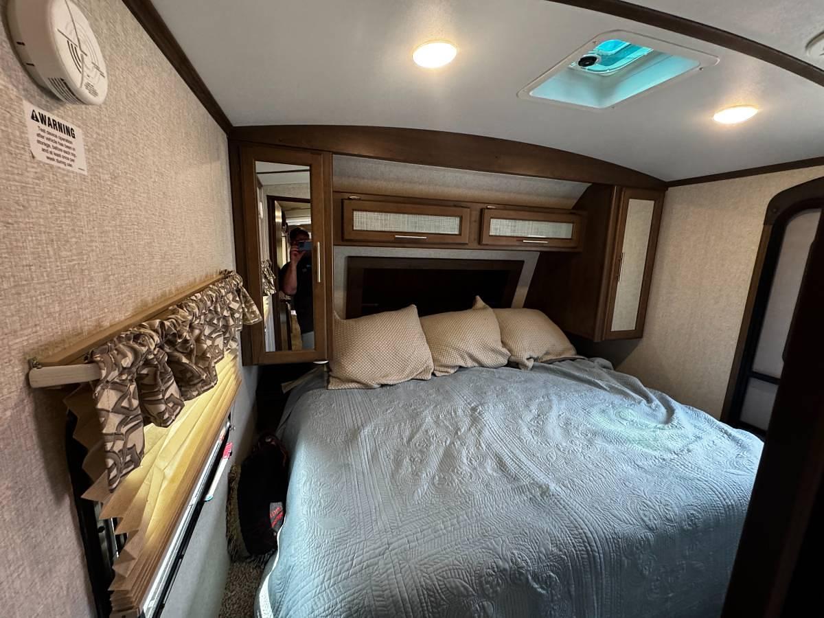 Used 2019 Keystone Cougar 27SAB