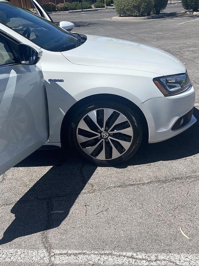 Used 2013 Volkswagen Jetta Hybrid SEL Premium