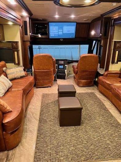 Used 2015 American Coach American Revolution 42T