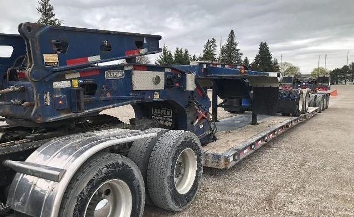 Used 2010 ASPEN 50 TON MINI-DECK (2-3-1) Lowboy Trailer