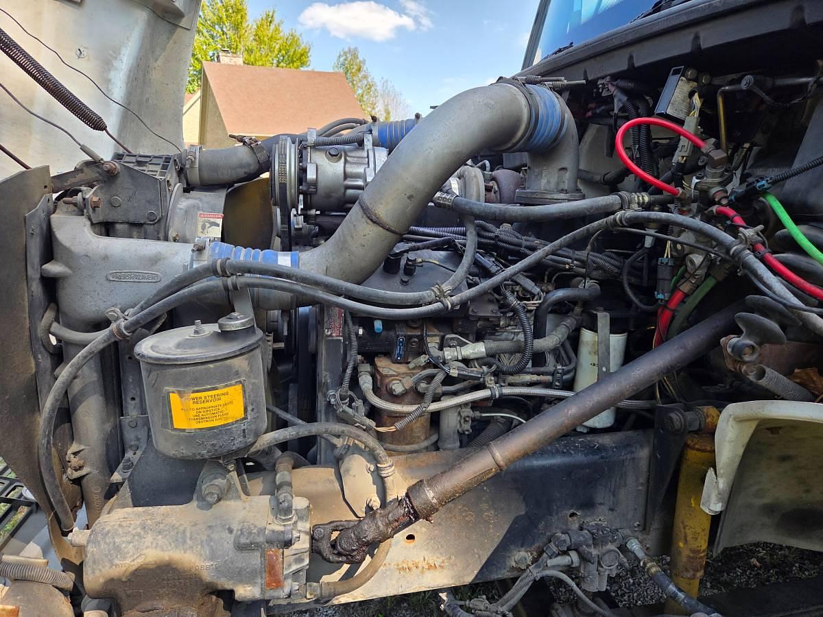 Used 1999 Frieghtliner FL70