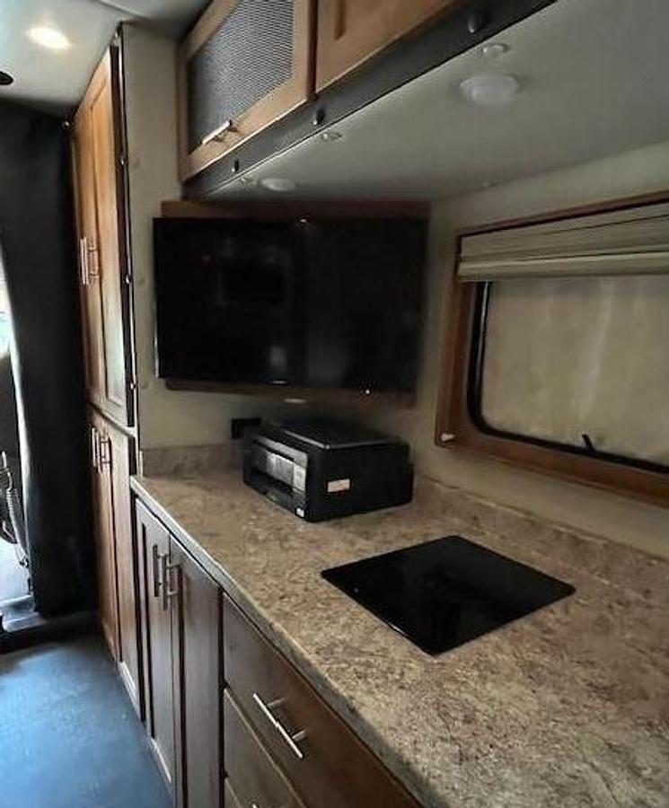 Used 2021 Kenworth T880