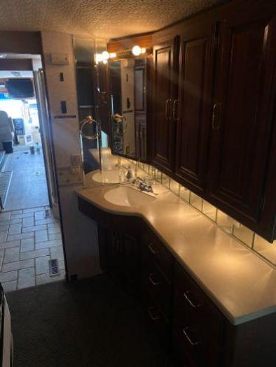 Used 2003 Winnebago Journey DL