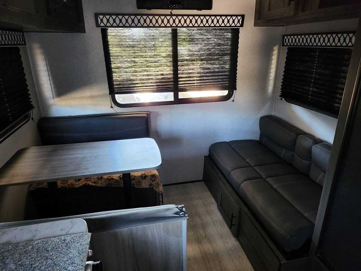 Used 2022 Shasta 21CK