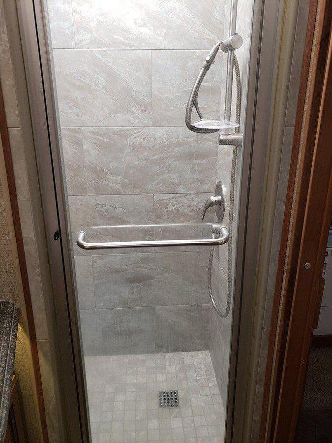 Used 2018 Holiday Rambler Endeavor XL 38N  360 XCM Diesel Pusher Motorhome