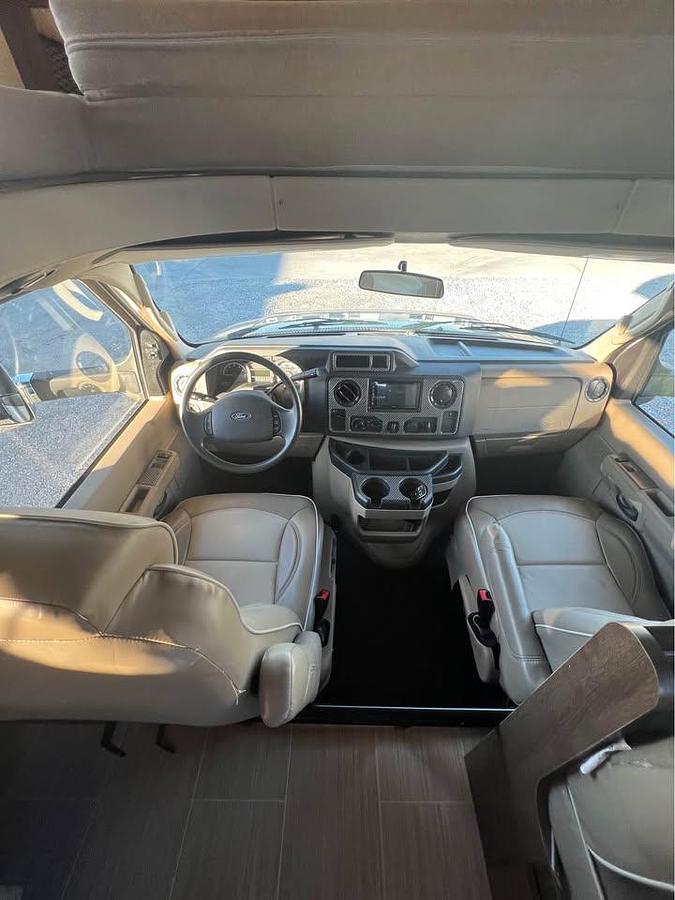 Used 2019 Jayco Greyhawk 31FS