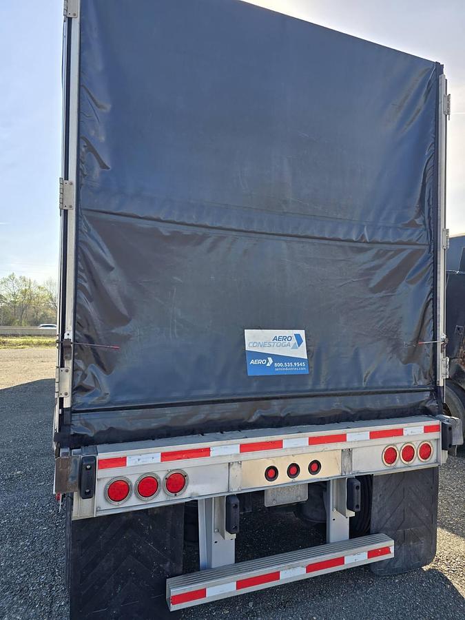 Used 2016 Flatbed 413