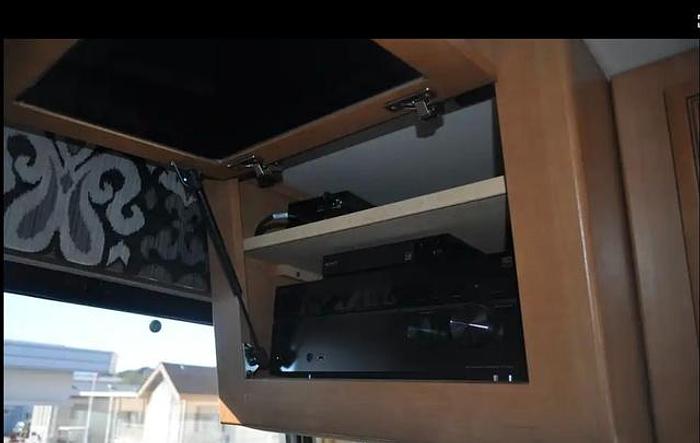 Used 2017 Newmar Bay Star 3401