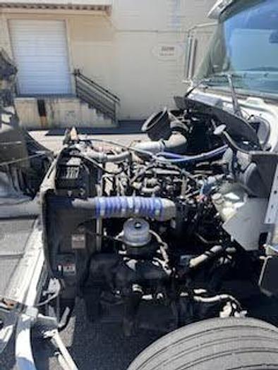 Used 2019 KENWORTH T270 Box Truck