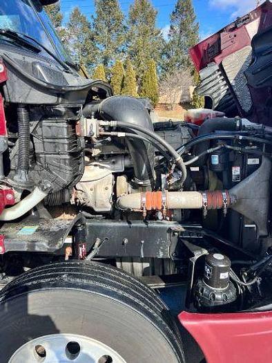 Used 2018 Freightliner Cascadia 125