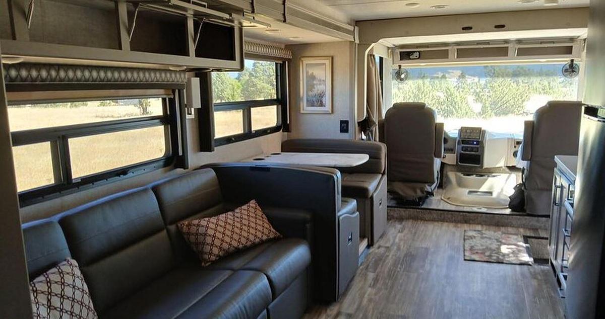 Used 2024 Thor Motor Coach Hurricane 35M Class A Motorhome