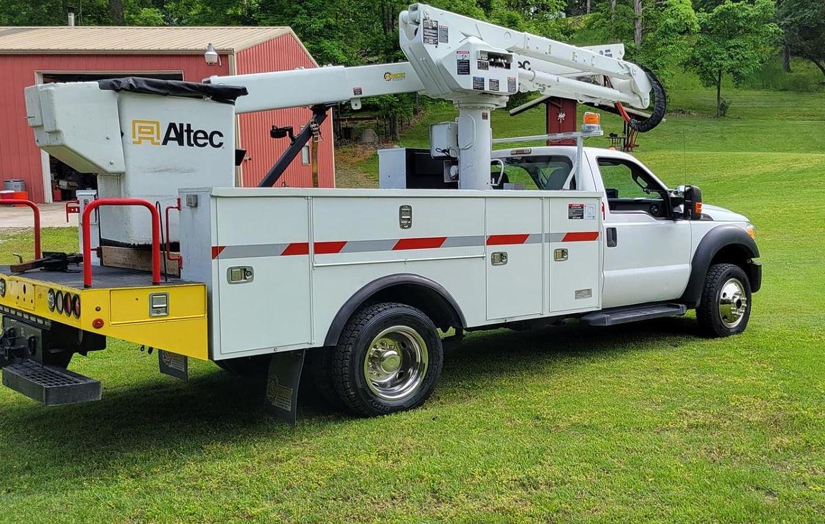 Used 2012 FORD F550 with MOUNTED 2012 ALTEC AT40G 45FT BOOM LIFT