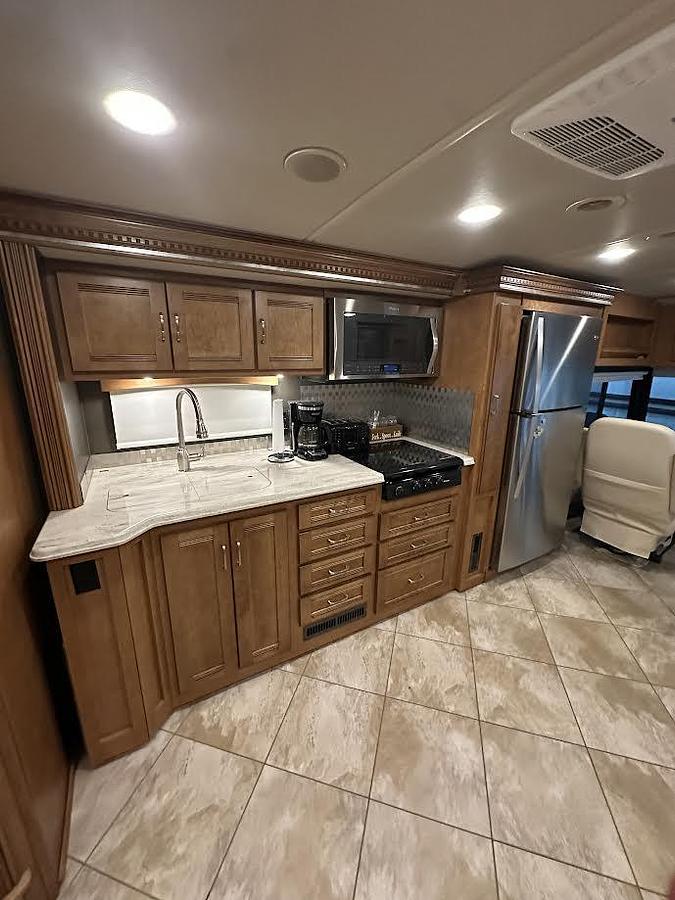 Used 2018 Winnebago Forza 38W Class A Motorhome