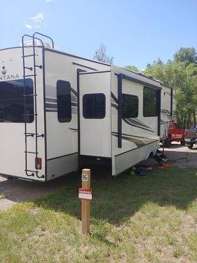 Used 2022 Keystone Montana 3931FB